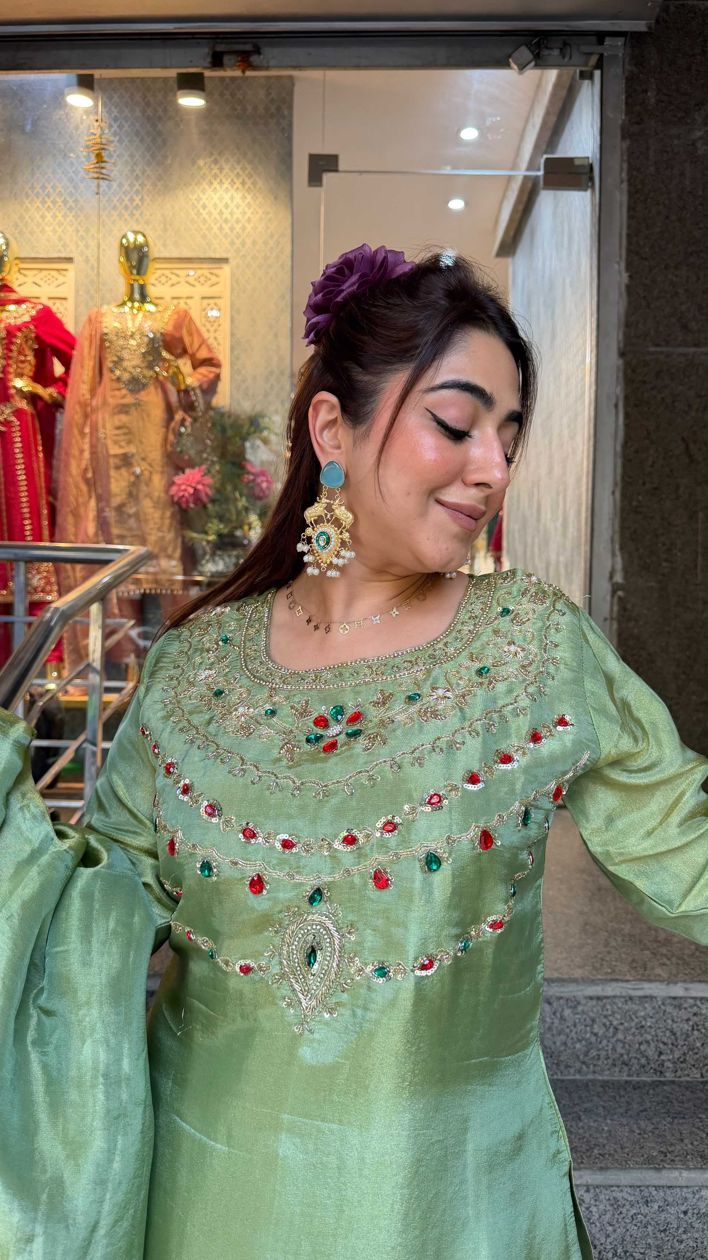 THE RATNIKA FARSHI SET