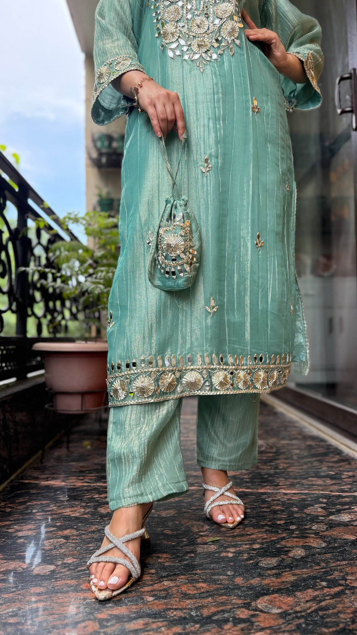 THE FARZANA  LONG SET