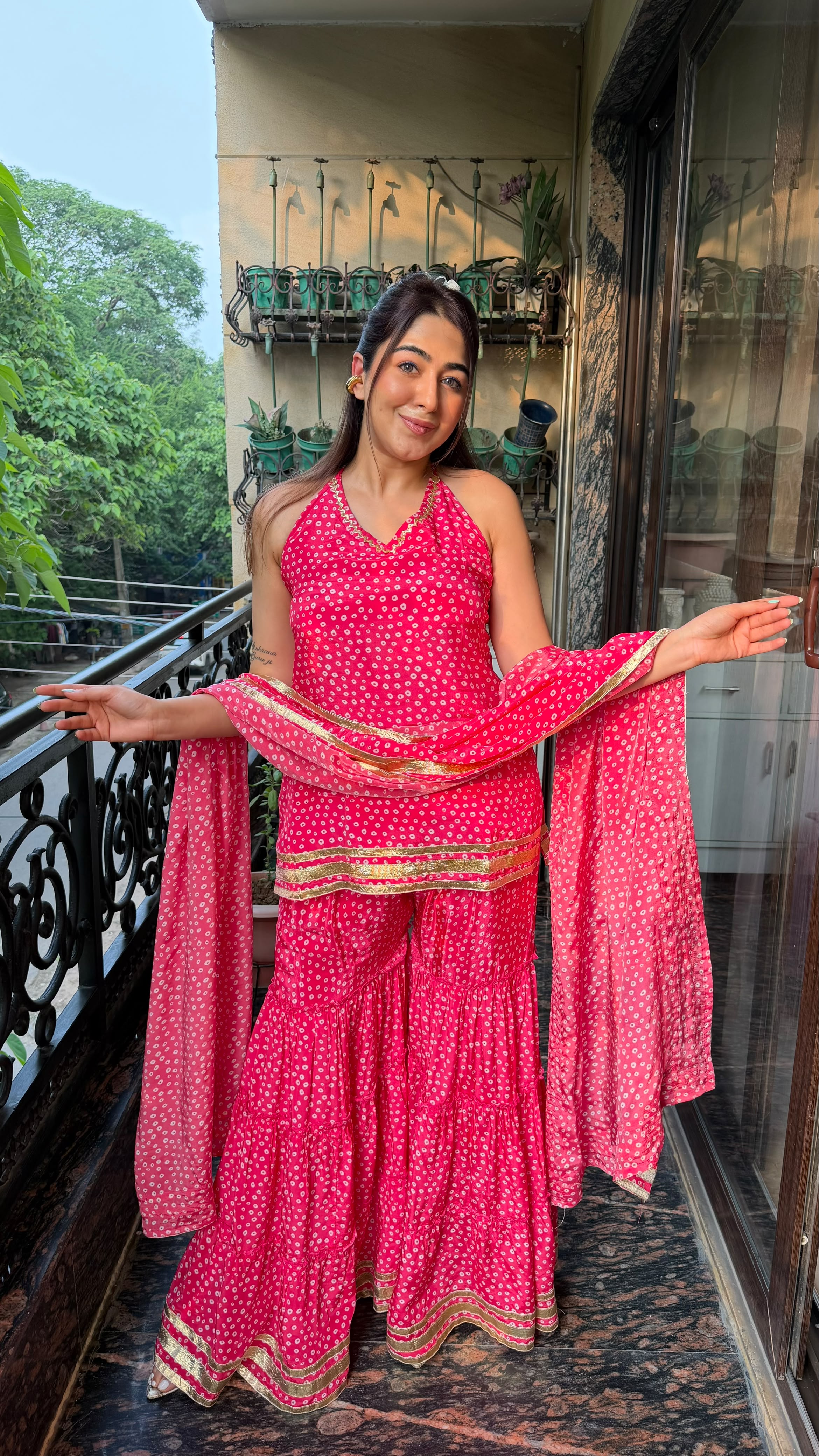 THE CHAMAK CHALLO SET