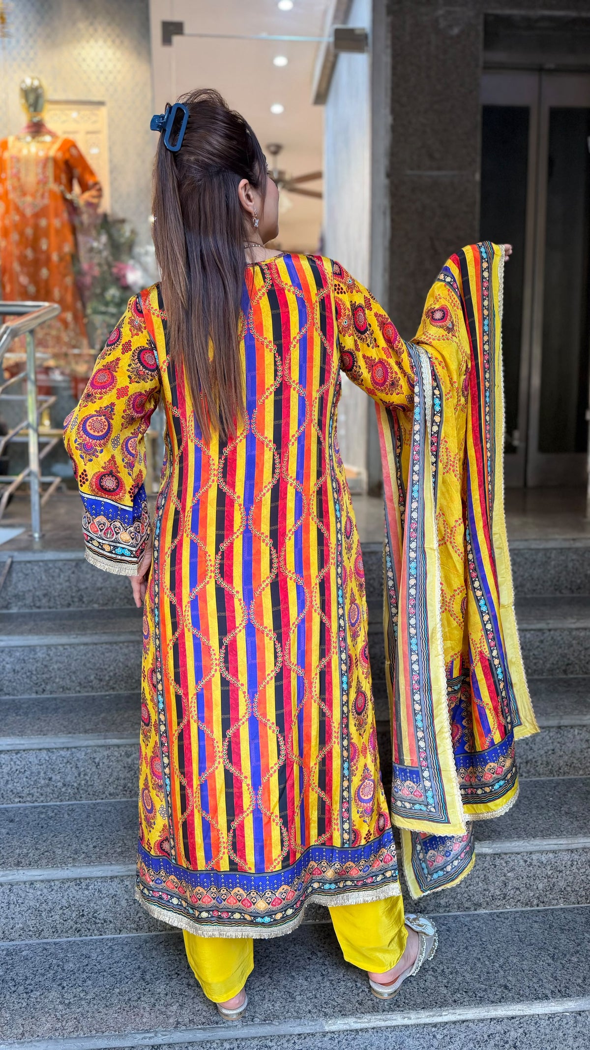 THE SATRANGI LONG SET