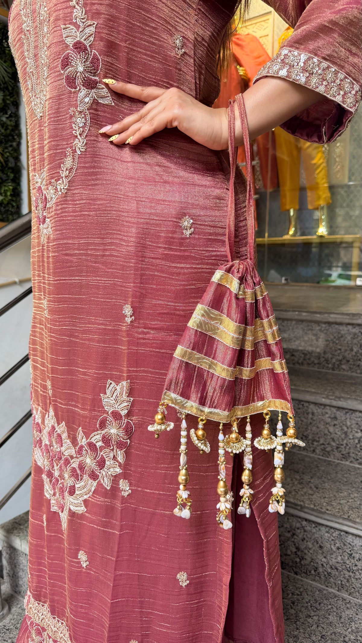THE  CHANDNI  LONG SUIT