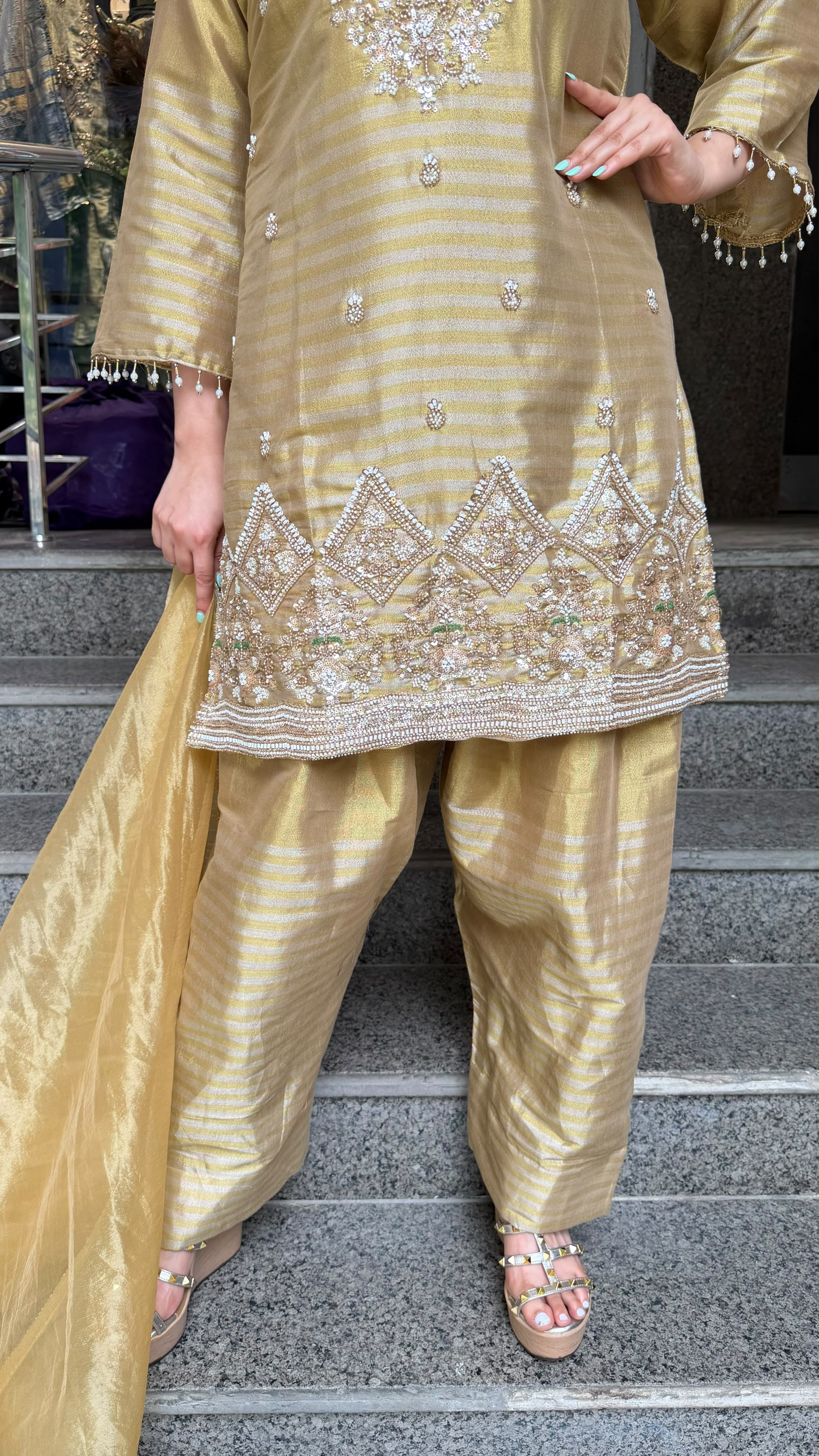 THE SOHNI FARSHI SET